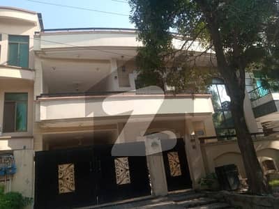 آئی ۔ 8 اسلام آباد میں 3 کمروں کا 12 مرلہ بالائی پورشن 1.6 لاکھ میں کرایہ پر دستیاب ہے۔