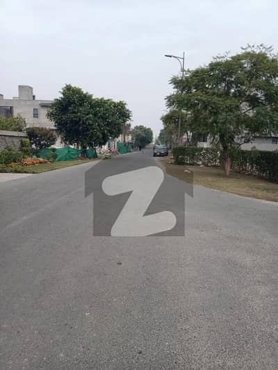 1 Kanal Beautiful Location Plot For Sale In Block U - Phase 7 Dha
