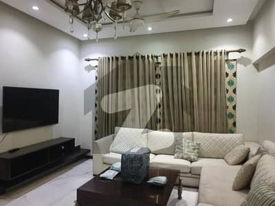 ڈی ایچ اے فیز 5 ڈیفنس (ڈی ایچ اے),لاہور میں 4 کمروں کا 10 مرلہ مکان 2.1 لاکھ میں کرایہ پر دستیاب ہے۔