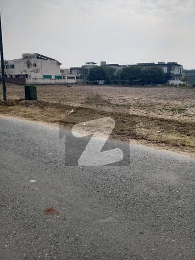 Corner Plot For Sale In Phase 7 Block Z1