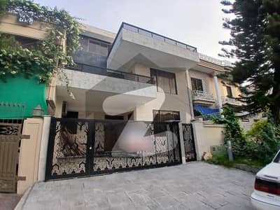 جی ۔ 9 اسلام آباد میں 5 کمروں کا 7 مرلہ مکان 6.9 کروڑ میں برائے فروخت۔