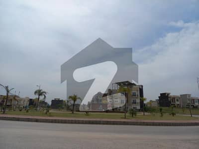 بحریہ ٹاؤن فیز 8 ۔ بلاک ایل بحریہ ٹاؤن فیز 8,بحریہ ٹاؤن راولپنڈی,راولپنڈی میں 10 مرلہ رہائشی پلاٹ 78.0 لاکھ میں برائے فروخت۔