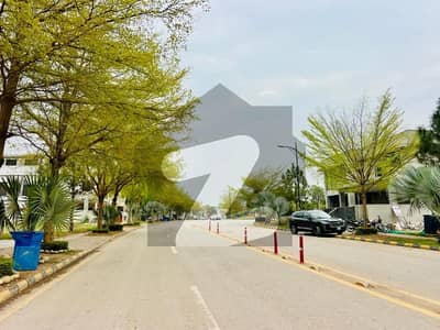 Bahria enclave  Sector C3 road 10 9Marla plot  plot no!!! open form plot Demand is 150