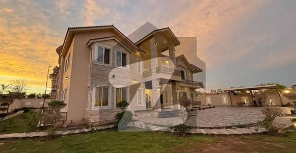 گلبرگ گرینز گلبرگ,اسلام آباد میں 7 کمروں کا 5 کنال فارم ہاؤس 30.0 کروڑ میں برائے فروخت۔