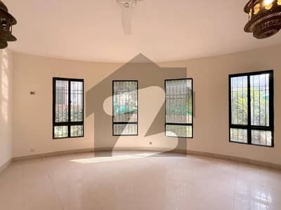 f11 size 50/80 triple story house 5beds price 14core 70lac Real pic f11 size 50/80 triple story house 5beds price 14core 70lac Real pic