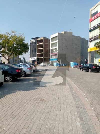 ڈی ایچ اے فیز 8 - بلاک زیڈ 5 ڈی ایچ اے فیز 8,ڈی ایچ اے ڈیفینس,لاہور میں 5 مرلہ رہائشی پلاٹ 65.0 لاکھ میں برائے فروخت۔ ڈی ایچ اے فیز 8 - بلاک زیڈ 5 ڈی ایچ اے فیز 8,ڈی ایچ اے ڈیفینس,لاہور میں 5 مرلہ رہائشی پلاٹ 65.0 لاکھ میں برائے فروخت۔