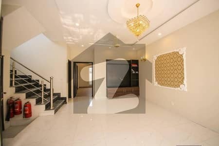 ڈی ایچ اے 9 ٹاؤن ڈیفنس (ڈی ایچ اے),لاہور میں 3 کمروں کا 5 مرلہ مکان 1.2 لاکھ میں کرایہ پر دستیاب ہے۔ ڈی ایچ اے 9 ٹاؤن ڈیفنس (ڈی ایچ اے),لاہور میں 3 کمروں کا 5 مرلہ مکان 1.2 لاکھ میں کرایہ پر دستیاب ہے۔