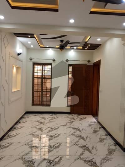 House For Rent 5.5 Marla 1.5 storey Brand New House Main Boulevard