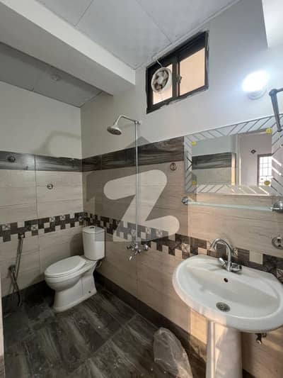 گلبرگ گرینز گلبرگ,اسلام آباد میں 1 کمرے کا 2 مرلہ فلیٹ 1.1 کروڑ میں برائے فروخت۔