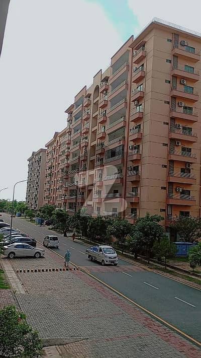 10 Marla 3 bed Flat Available for rent in Askari 10 Sec S lahore