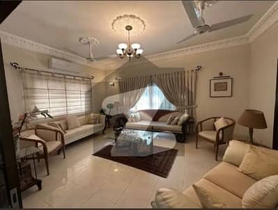 نارتھ ناظم آباد کراچی میں 3 کمروں کا 1 کنال بالائی پورشن 1.5 لاکھ میں کرایہ پر دستیاب ہے۔