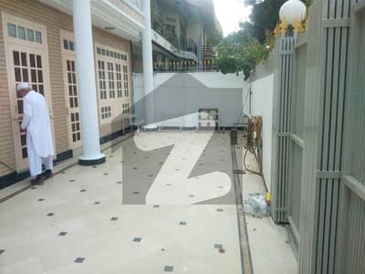 جی ۔ 11 اسلام آباد میں 3 کمروں کا 12 مرلہ بالائی پورشن 1.6 لاکھ میں کرایہ پر دستیاب ہے۔