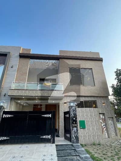 بحریہ آرچرڈ فیز 2 بحریہ آرچرڈ,لاہور میں 4 کمروں کا 8 مرلہ مکان 2.3 کروڑ میں برائے فروخت۔