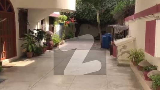 ڈی ایچ اے فیز 5 ڈی ایچ اے ڈیفینس,کراچی میں 4 کمروں کا 1 کنال مکان 8.5 کروڑ میں برائے فروخت۔