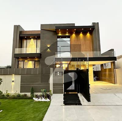 1 Kanal Designer House On Most Prime Location For Rent In Bahria Town