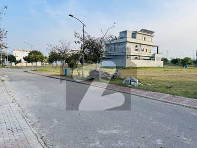 10 Marla Possession Plot for Sale 10 Marla Possession Plot for Sale