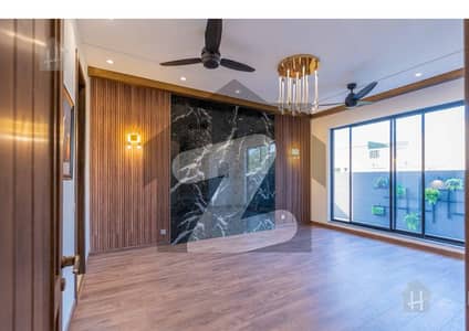 ڈی ایچ اے فیز 6 ڈیفنس (ڈی ایچ اے),لاہور میں 3 کمروں کا 1 کنال بالائی پورشن 1.3 لاکھ میں کرایہ پر دستیاب ہے۔ ڈی ایچ اے فیز 6 ڈیفنس (ڈی ایچ اے),لاہور میں 3 کمروں کا 1 کنال بالائی پورشن 1.3 لاکھ میں کرایہ پر دستیاب ہے۔