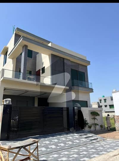 10 Marla Newly House For Sale