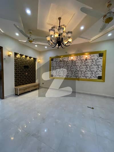 Spacious 10 Marla Lower Portion For Rent In Overseas A Block Bahria Town Lahore Prime Location Secure & Family Friendly