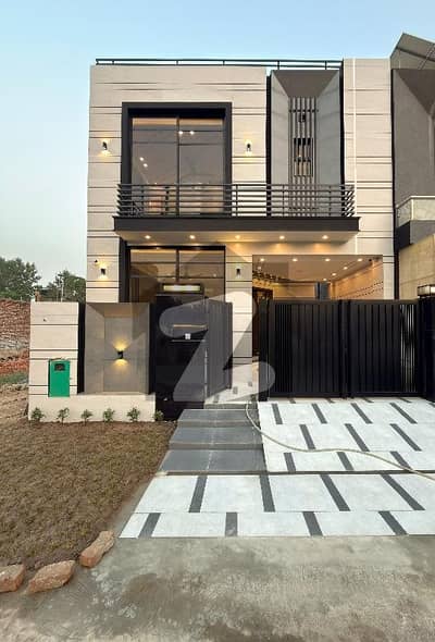 ڈی ایچ اے 11 رہبر سیکٹر 2 ڈی ایچ اے 11 رہبر,لاہور میں 3 کمروں کا 5 مرلہ مکان 2.45 کروڑ میں برائے فروخت۔