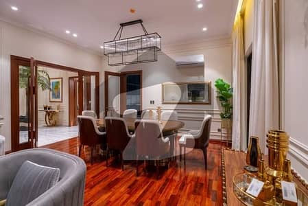 One Kanal Ultra Classic Design House For Sale