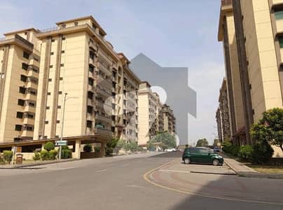 عسکری 11 عسکری,لاہور میں 3 کمروں کا 10 مرلہ فلیٹ 3.25 کروڑ میں برائے فروخت۔ عسکری 11 عسکری,لاہور میں 3 کمروں کا 10 مرلہ فلیٹ 3.25 کروڑ میں برائے فروخت۔