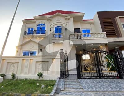 سٹی ہاؤسنگ سوسائٹی گوجرانوالہ میں 4 کمروں کا 5 مرلہ مکان 2.3 کروڑ میں برائے فروخت۔