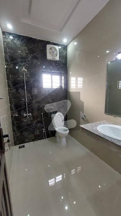 Brand New 10 Marla House for Sale in DHA Phase 5 Islamabad   Location: DHA Phase 5 Islamabad  Size: 10 Marla  Bedrooms: 5  Security: CCTV Cameras Installed