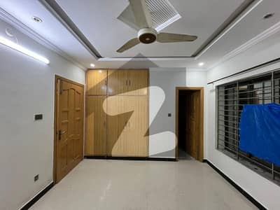 8 Marla Lower Portion For Rent In Beautiful G-13/3