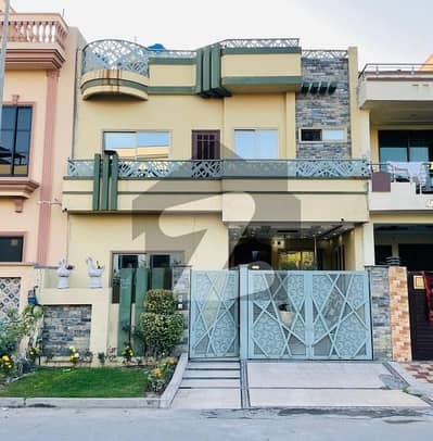 سٹی ہاؤسنگ سوسائٹی گوجرانوالہ میں 4 کمروں کا 5 مرلہ مکان 1.7 کروڑ میں برائے فروخت۔