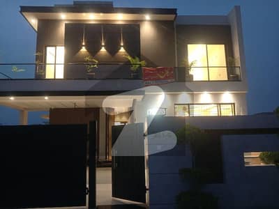 20 MARLA BRAND NEW FULL HOUSE FOR RENT NEAR DOLMEN MALL RING ROAD DHA PHASE 8 BROADWAY