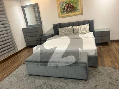 GOLD CREST MALL Apartment 2 Bedroom For Rent