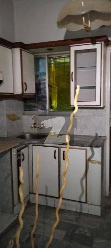 Gulistan-E-Jauhar - Block 17 1450 Square Feet Flat Up For Sale