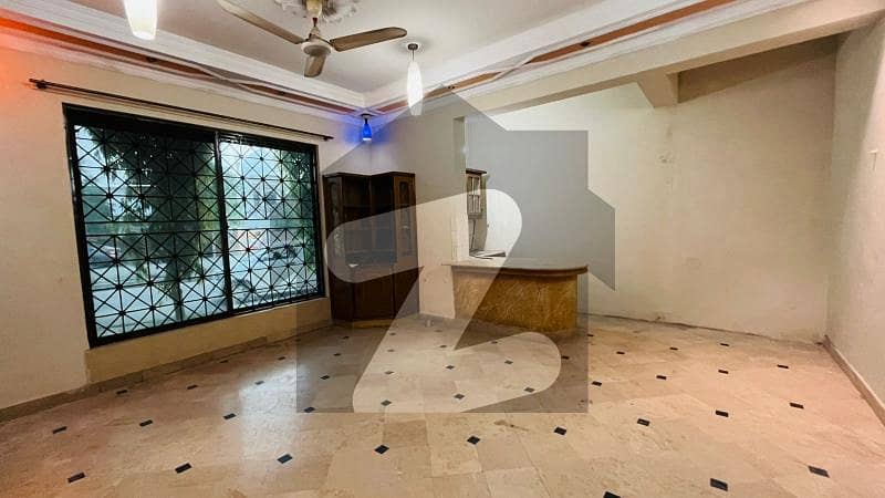 جوہر ٹاؤن لاہور میں 2 کمروں کا 12 مرلہ دفتر 1.5 لاکھ میں کرایہ پر دستیاب ہے۔ جوہر ٹاؤن لاہور میں 2 کمروں کا 12 مرلہ دفتر 1.5 لاکھ میں کرایہ پر دستیاب ہے۔