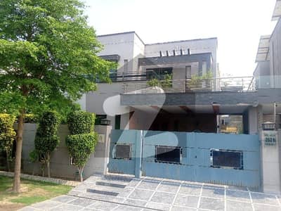 10 MARLA FULL HOUSE AVAILABLE FOR RENT DHA VILLAS EX PARK VIEW C BLOCK