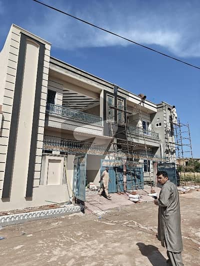 5 MARLA DESIGNER HOUSE WITH BORE 1.5 STORY 3 BED 4 QASHROOMS IN SNOOBER CITY SOCIETY