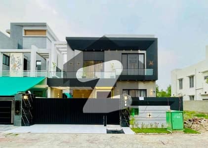 بحریہ ٹاؤن ۔ غزنوی بلاک بحریہ ٹاؤن ۔ سیکٹر ایف,بحریہ ٹاؤن,لاہور میں 5 کمروں کا 10 مرلہ مکان 3.1 کروڑ میں برائے فروخت۔