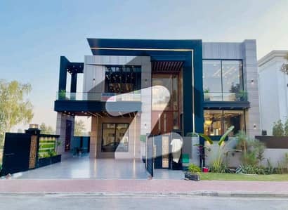 بحریہ ٹاؤن جاسمین بلاک بحریہ ٹاؤن سیکٹر سی,بحریہ ٹاؤن,لاہور میں 5 کمروں کا 1 کنال مکان 8.0 کروڑ میں برائے فروخت۔