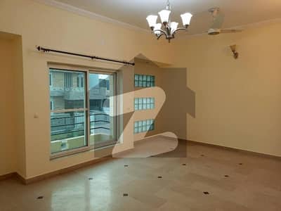 Ideal 12 Marla House Available In I-8/3, Islamabad