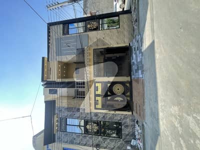 الاحمد گارڈن ہاوسنگ سکیم جی ٹی روڈ,لاہور میں 3 کمروں کا 3 مرلہ مکان 1.3 کروڑ میں برائے فروخت۔