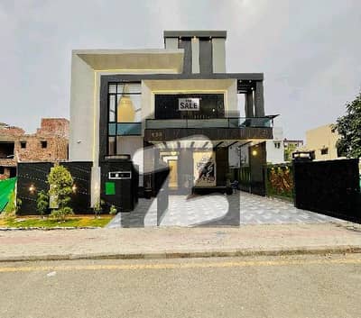 بحریہ ٹاؤن جاسمین بلاک بحریہ ٹاؤن سیکٹر سی,بحریہ ٹاؤن,لاہور میں 5 کمروں کا 10 مرلہ مکان 3.99 کروڑ میں برائے فروخت۔