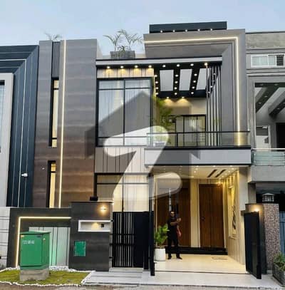 بحریہ ٹاؤن جناح بلاک بحریہ ٹاؤن سیکٹر ای,بحریہ ٹاؤن,لاہور میں 3 کمروں کا 5 مرلہ مکان 2.29 کروڑ میں برائے فروخت۔