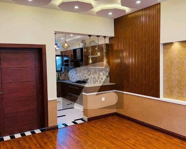 ڈی ۔ 12 اسلام آباد میں 6 کمروں کا 14 مرلہ مکان 14.5 کروڑ میں برائے فروخت۔ ڈی ۔ 12 اسلام آباد میں 6 کمروں کا 14 مرلہ مکان 14.5 کروڑ میں برائے فروخت۔