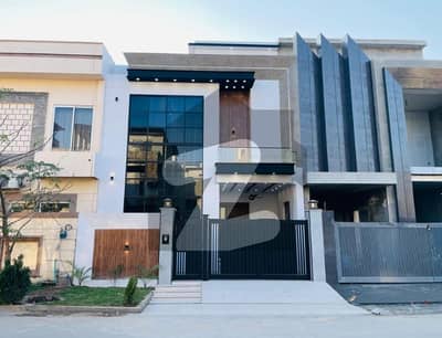 5 Marla luxury House available for Sale in block DD Citi housing Gujranwala