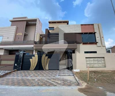 سٹی ہاؤسنگ سوسائٹی گوجرانوالہ میں 6 کمروں کا 13 مرلہ مکان 4.6 کروڑ میں برائے فروخت۔