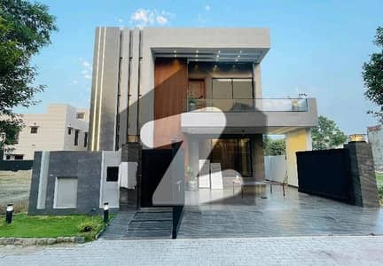 بحریہ ٹاؤن گلبہار بلاک بحریہ ٹاؤن سیکٹر سی,بحریہ ٹاؤن,لاہور میں 5 کمروں کا 10 مرلہ مکان 4.7 کروڑ میں برائے فروخت۔