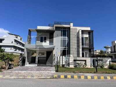 نیول اینکریج اسلام آباد میں 5 کمروں کا 1 کنال مکان 8.9 کروڑ میں برائے فروخت۔