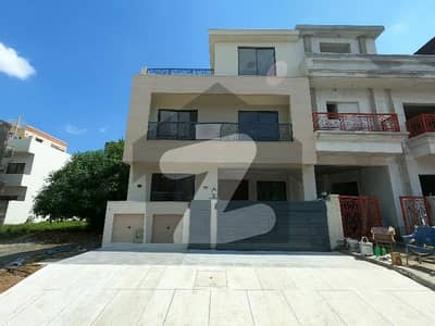 ڈی ۔ 12/1 ڈی ۔ 12,اسلام آباد میں 4 کمروں کا 4 مرلہ مکان 4.75 کروڑ میں برائے فروخت۔