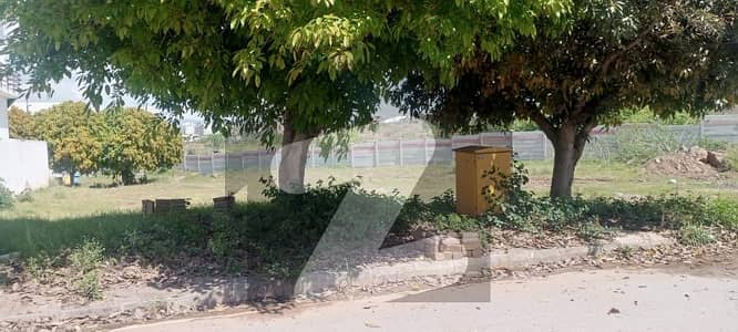 بحریہ انکلیو - سیکٹر سی 3 بحریہ انکلیو,بحریہ ٹاؤن,اسلام آباد میں 10 مرلہ رہائشی پلاٹ 1.75 کروڑ میں برائے فروخت۔