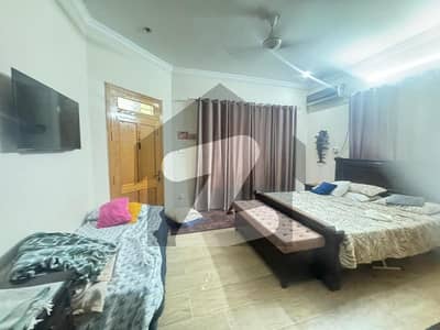 Prime Location House Of 5 Marla In Ring Road Is Available
